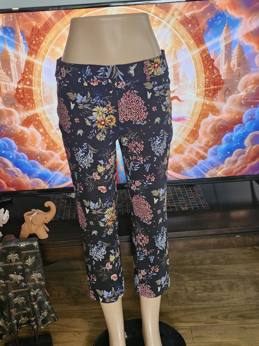 ❗️JULES & LEOPOLD Black Floral Cropped Leggings ❗️